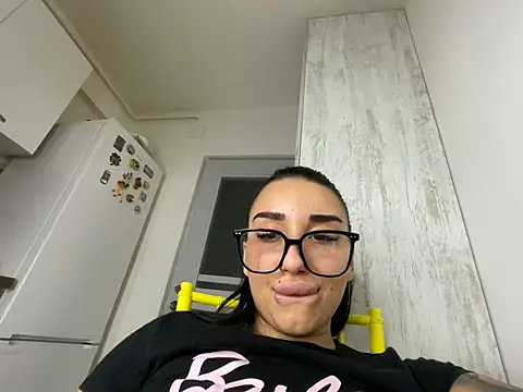 BlueEyes_BB's Live XXX Chat