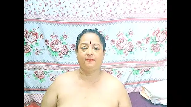 matureindian's Live XXX Chat