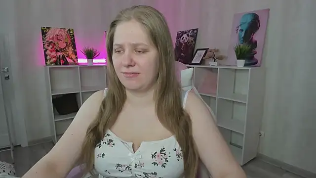 Megan_Violer 即時 XXX 聊天