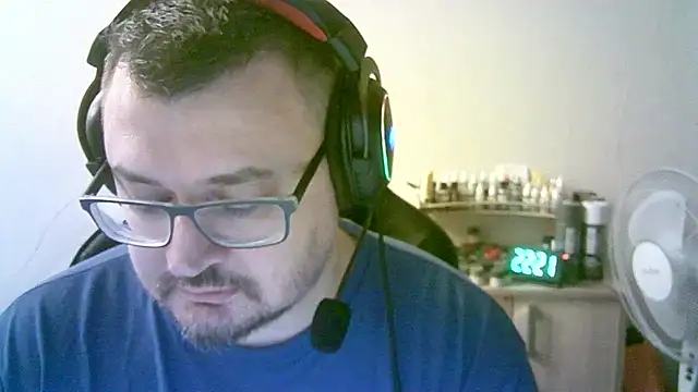 SirAbuserのウェブカメラショー