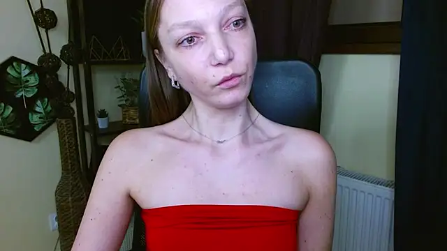 EmillyPlay – Live XXX-chat