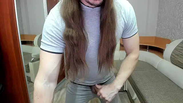 Show modela AlansonofDaddy na web-kameri