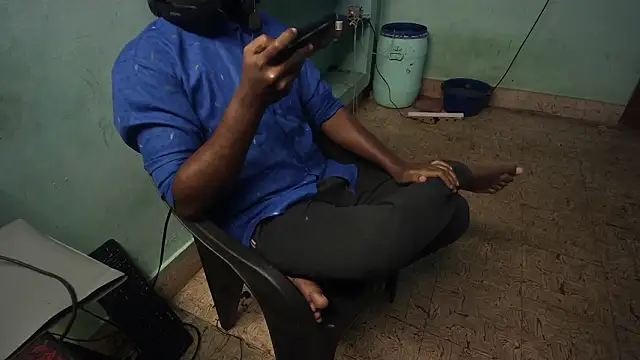 Chat XXX en directo de Tamil_KDD