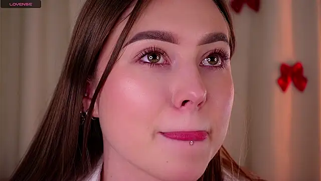 LorileeRuetz's Live XXX Chat