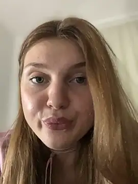 Chat XXX Live Emaline_Fane