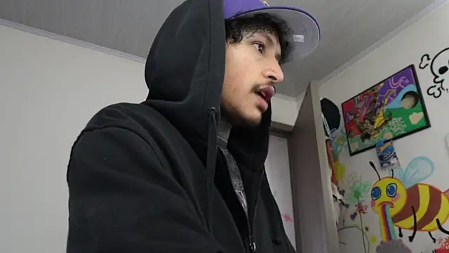 XXX chat uživo modela trieone