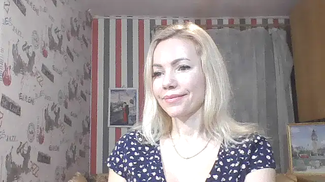 Amoretta's Live XXX Chat