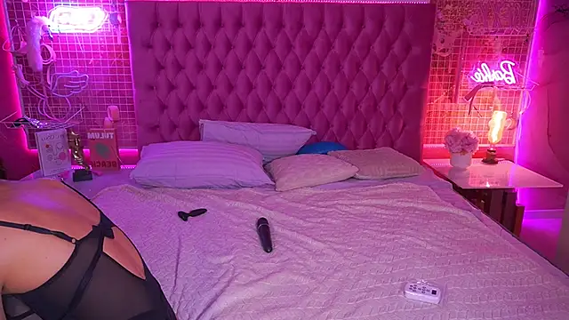 KimberlyWorldのライブXXXチャット