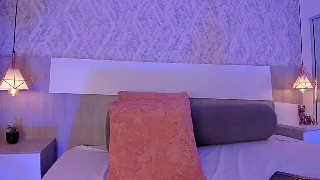 Chat +18 de Vittoria__rossi ao vivo