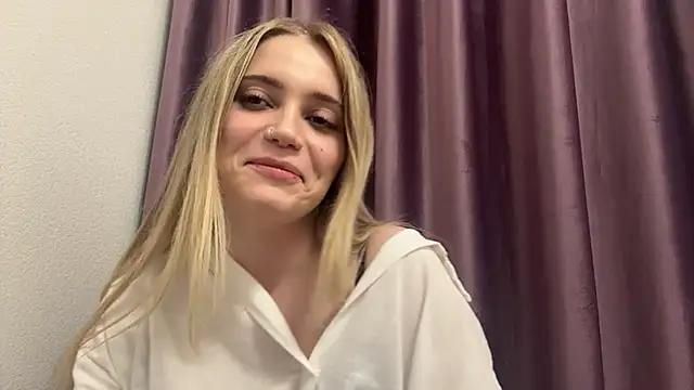 DebiCoppolino Adlı Modelin Canlı XXX Sohbeti