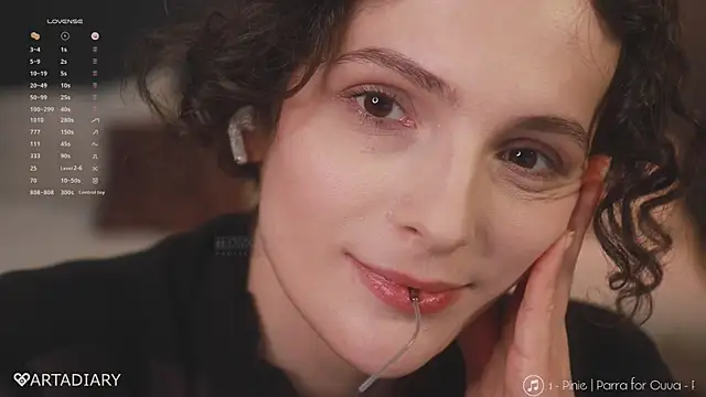 _arta_'s Live XXX Chat