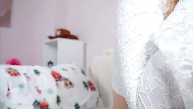 SunnivaCovil Adlı Modelin Canlı XXX Sohbeti