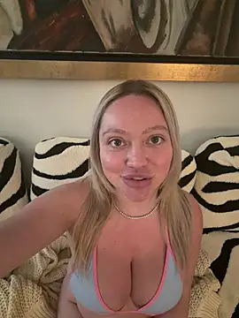 misstitmouseofficial's Webcam Show