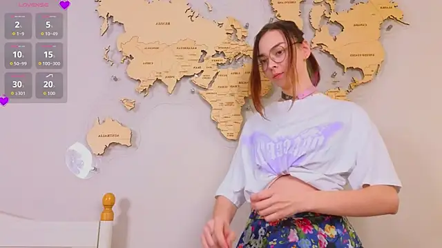 دردشة EddieChery الجنسية المباشرة