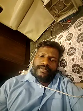 Paramkeerthin Live XXX chat