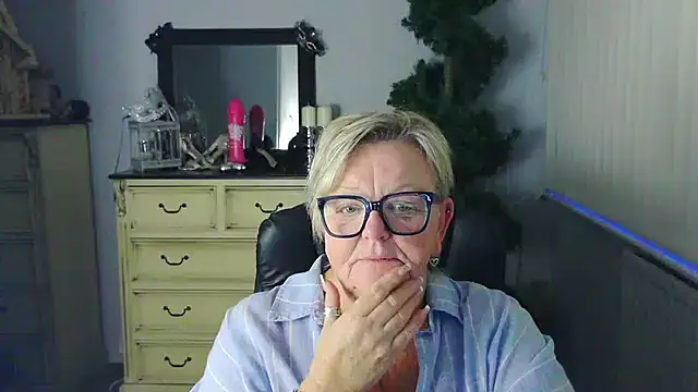 BridgetBlueEyes Chat XXX live