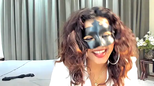 Bad_Girl_Kayra69 Adlı Modelin Canlı XXX Sohbeti