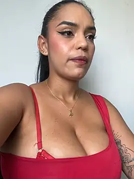 Chat XXX ao vivo de Sara-77