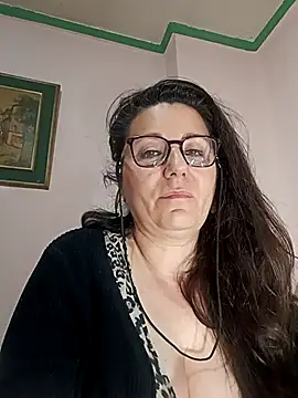 HAIRY_PUSSY_BIG – Kamerová šou