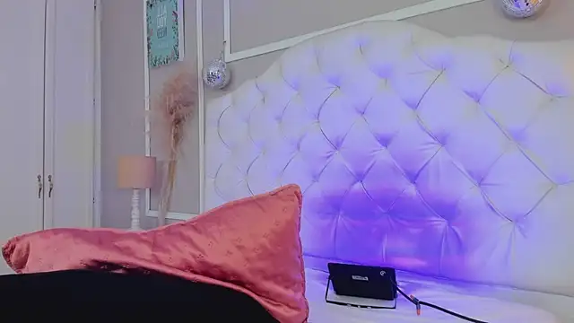 Chat +18 de saryth_hott ao vivo