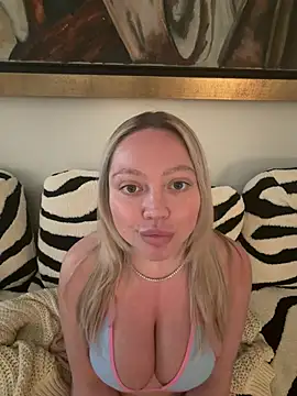 misstitmouseofficial Adlı Modelin Canlı XXX Sohbeti