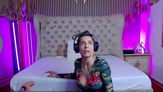 PlayfulShow Webcam show