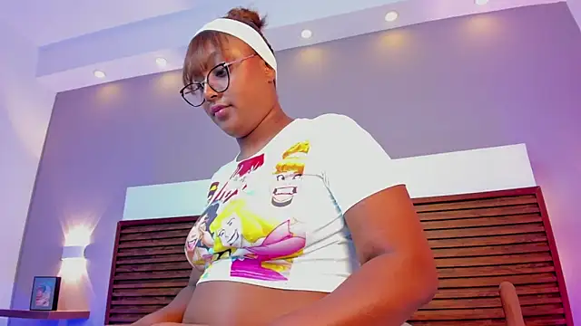 Adelehottman's Live XXX Chat