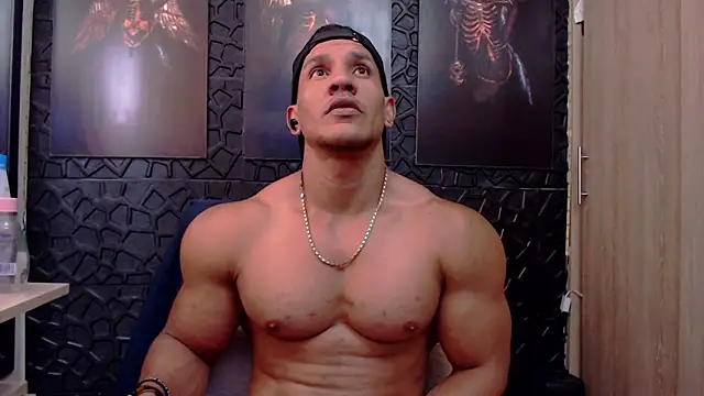 viktor_herrera Show Webcam