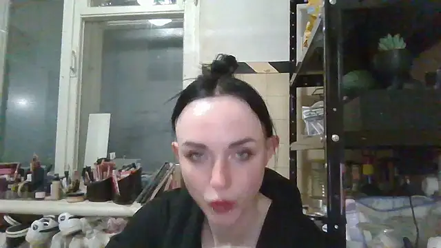 Chat XXX en directo de Trinsy_Love