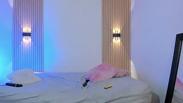 LaylaEmber লাইভ XXX চ্যাট