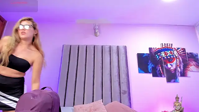 Онлайн чат XXX Giia_paiige18