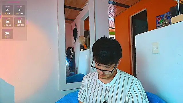 santyago_taylor 现场XXX聊天