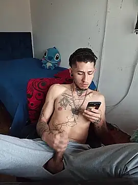 Tattoboy19cm's Live XXX Chat