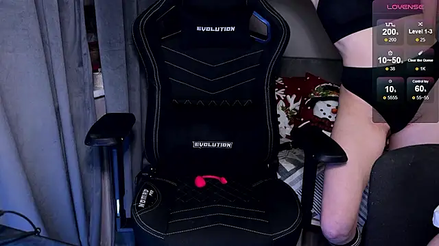 Онлайн чат XXX cutemilana_sexwife