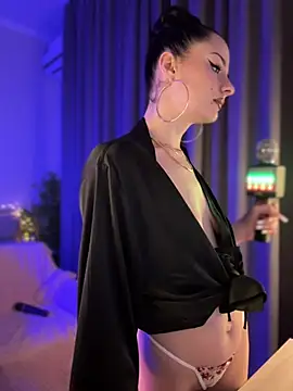 bigJuicyPussy – Live XXX-chat