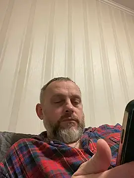 Frosl 现场XXX聊天