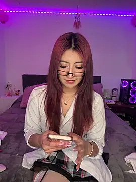 saramooon Adlı Modelin Canlı XXX Sohbeti