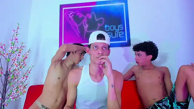 Pleasure_boys_hot: онлайн-секс-ч ат