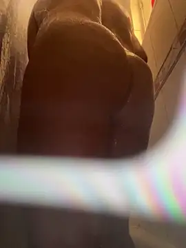 WHITEWOMEN_2 Adlı Modelin Canlı XXX Sohbeti