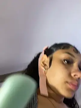 badbaby187 Live XXX-chat