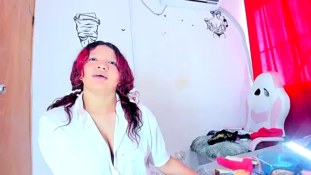 Emily_Coper18's Live XXX Chat