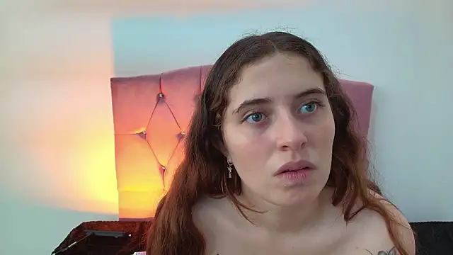 Cherry_Boomxx's Webcam Show