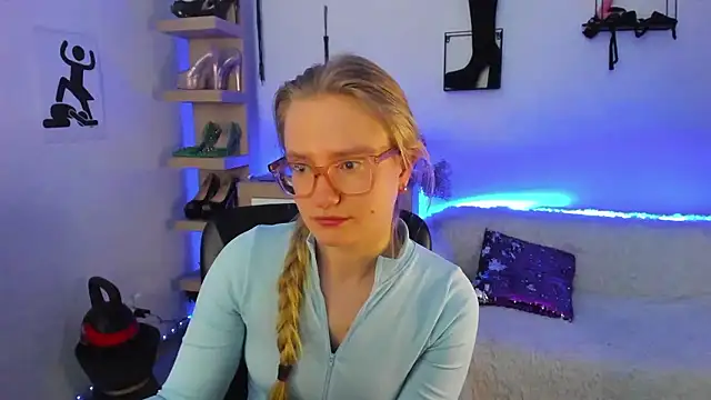 NancyHottie 即時 XXX 聊天