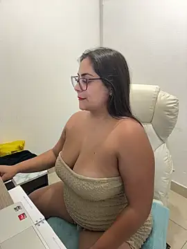 Angie_e 现场XXX聊天