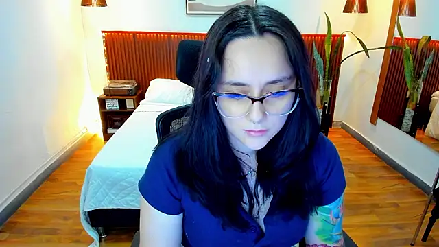 Chat XXX en directo de KatherineBond