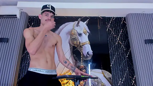 Iam_Steven 即時 XXX 聊天