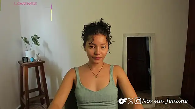 Chat XXX en directo de Norma-Jeaane