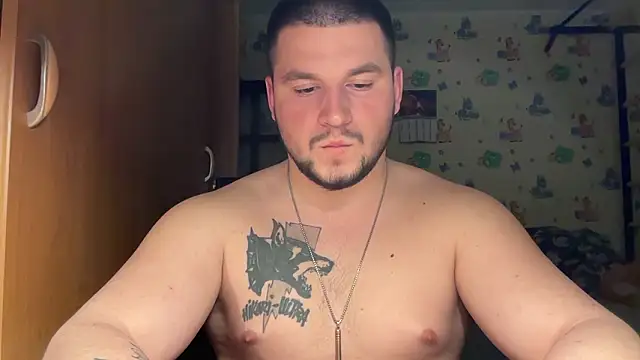 chiraq1945 Adlı Modelin Canlı XXX Sohbeti