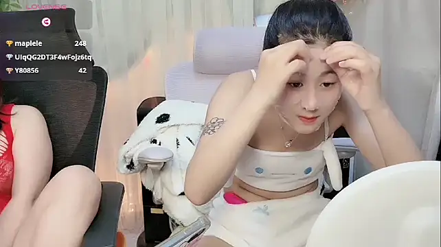 Yvonne-07 网络视讯表演