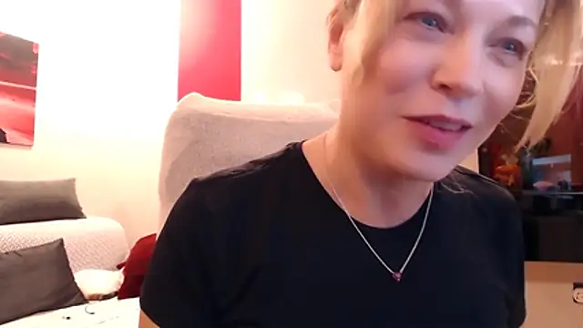 love-bionda Live XXX-Chat